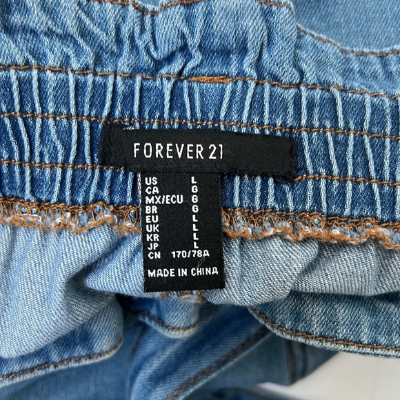 Forever 21 Denim Shorts with Belt, Paper Bag Waist, High Rise, Size Large, NWT - Picture 4 of 7